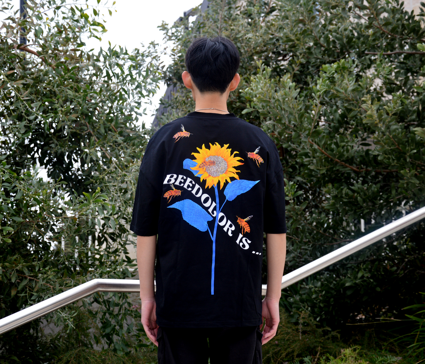 "Televised Daydream" Heavyweight Tee